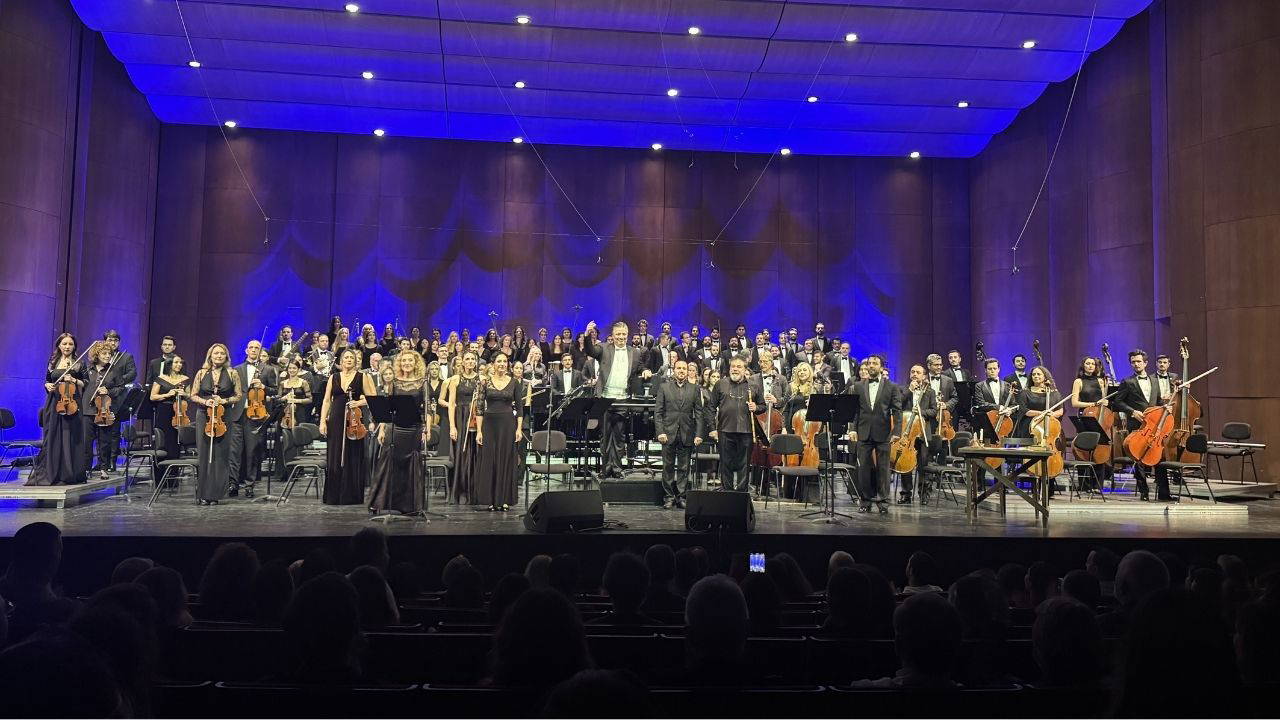 Atatürk, İDSO'nun 'Son Veda-Beni Hatırlayınız' konseriyle anıldı