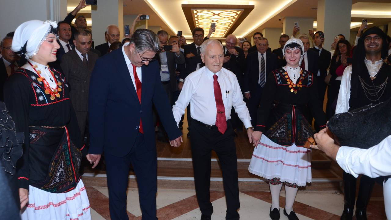 MESOT 19. Kongresi: Organ nakliyle başladı, horonla bitti