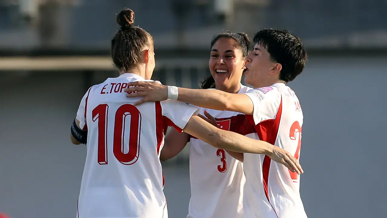 Milli takım deplasmanda Malta'yı üç golle devirdi!