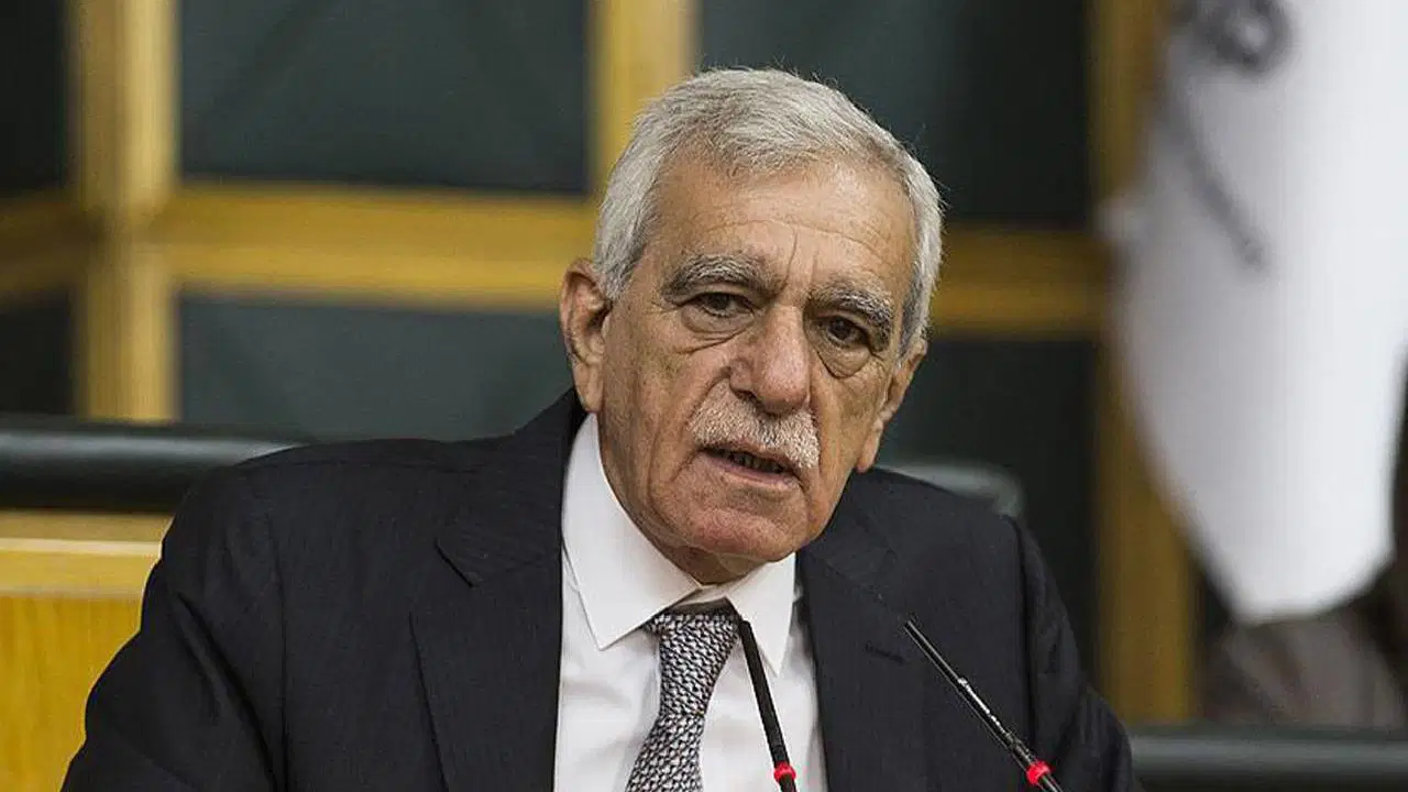 Ahmet Türk'ün göreve iadesi beklenirken, kayyumun görev süresi uzatıldı!