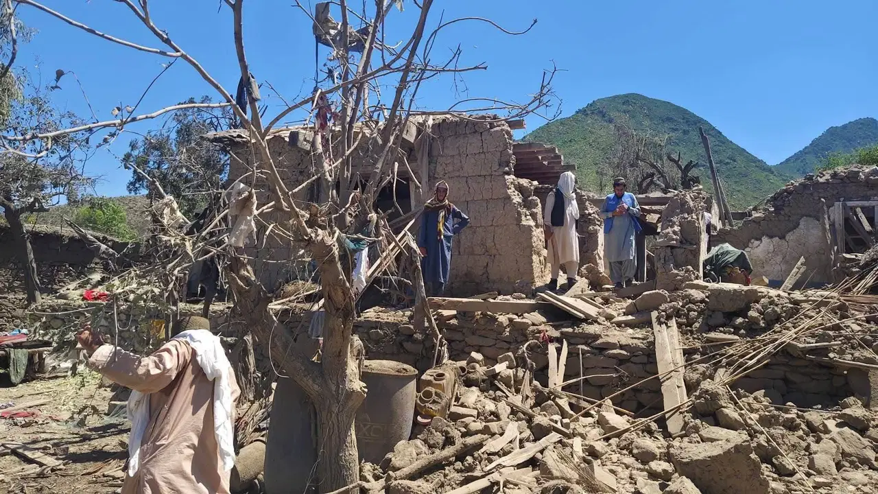 İki komşu ülke yeniden karşı karşıya: Pakistan'dan