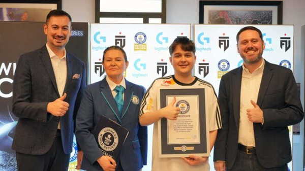 Yiğit “Yigox” Arslan adını Guinness World Records'a yazdırdı!