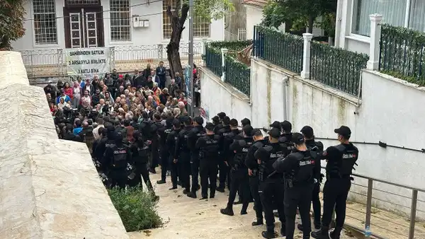 Binadan ancak böyle çıkabildiler! Adalar Belediyesi seçiminde AKP adayına oy veren CHP'li 3 üyeye 'güvenlik önlemi'