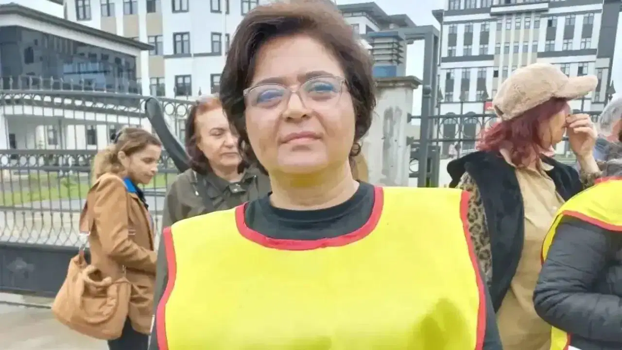 Eğitim Sen'den önlük uygulamasına tepki: ‘Söz hakkı bizimdir’