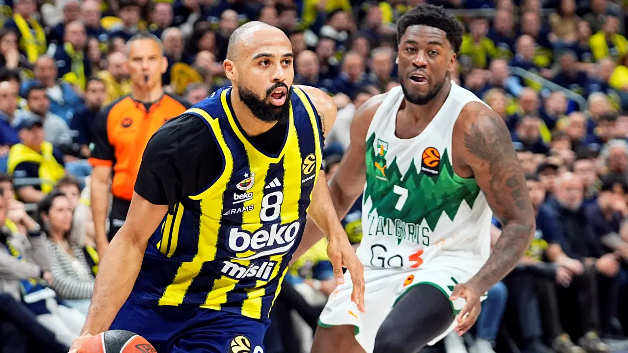 Fenerbahçe Beko'dan Final Four yolunda dev adım: Seride 2-0 öne geçti!