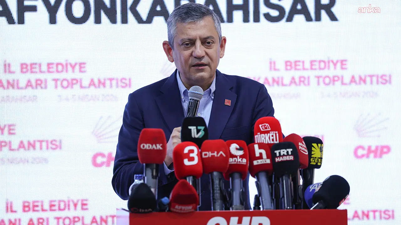 Özgür Özel'den yeni 'Özkan Yalım' açıklaması! CHP'li belediyelere yönelik operasyonlara 'Melih Gökçek'li tepki...