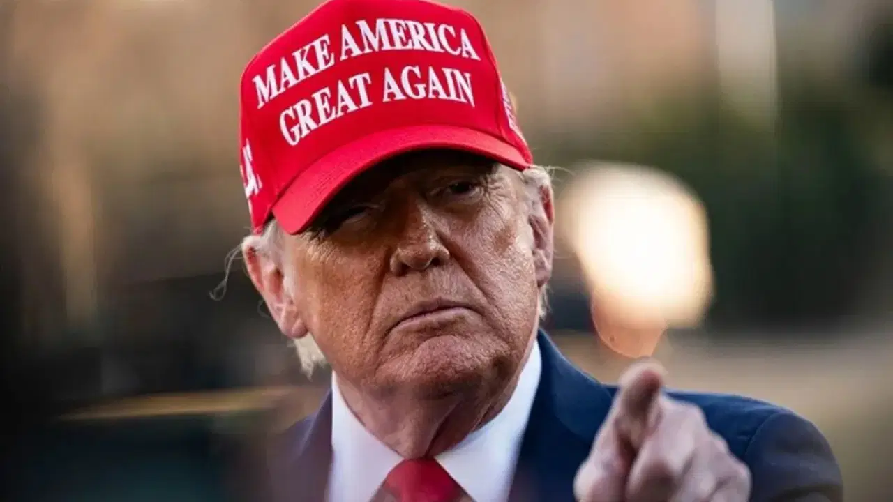 Donald Trump, kendisini ‘Venezuela'nın Geçici Başkanı’ olarak gösteren fotoğraf paylaştı