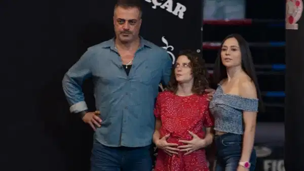 Aşkımızın Son Tekmesi filminin konusu ne? Aşkımızın Son Tekmesi filminin oyuncuları kim?