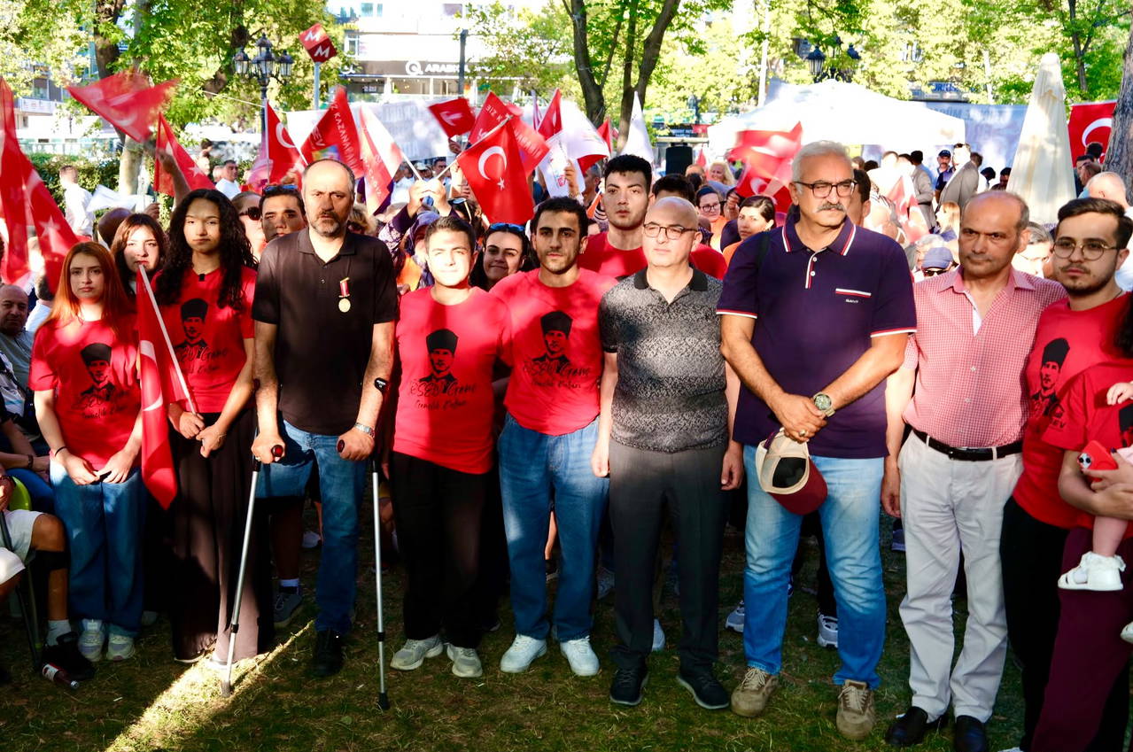 LÖSEV’li gençlerden gazilere destek: Biz lösemiyle savaştık siz terörle mücadele ettiniz