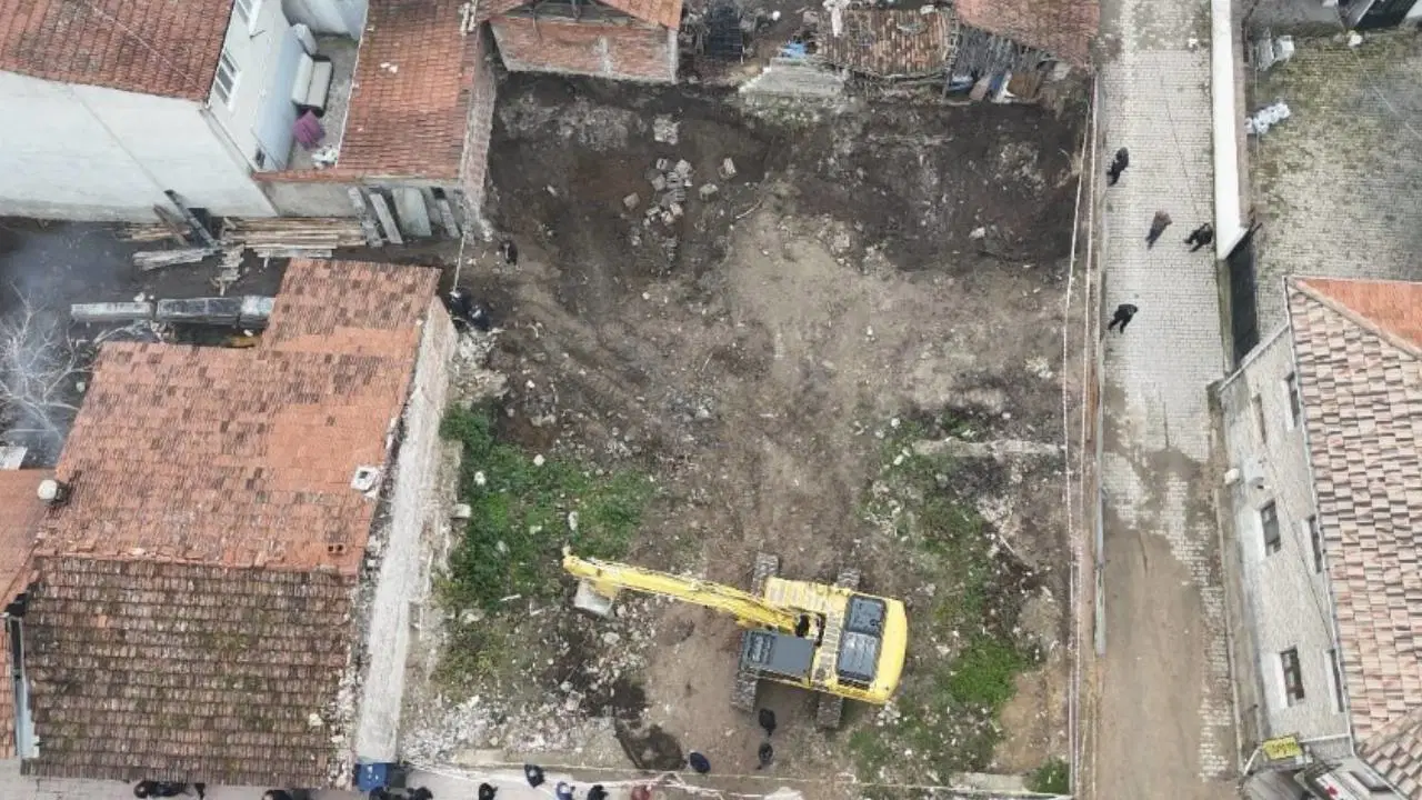 Bursa'da inşaat kazısında insan kemikleri bulundu: Ekiplere haber verildi!