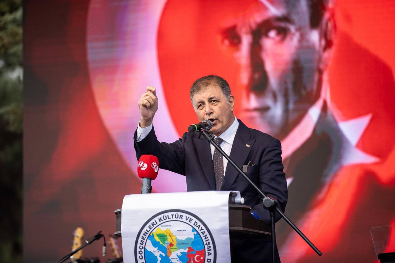 Cemil Tugay: Yürek yüreğe, omuz omuza çalışacağız