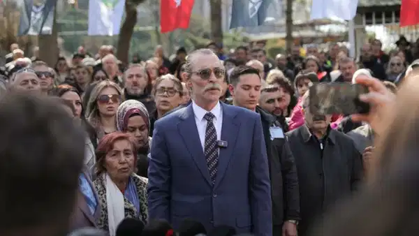 Etimesgut Belediyesi’ne operasyon... YENİ Parti'den Erdal Beşikçioğlu'nun gözaltına alınmasına ilk tepki: 'Seçmen iradesi hedef alınıyor'