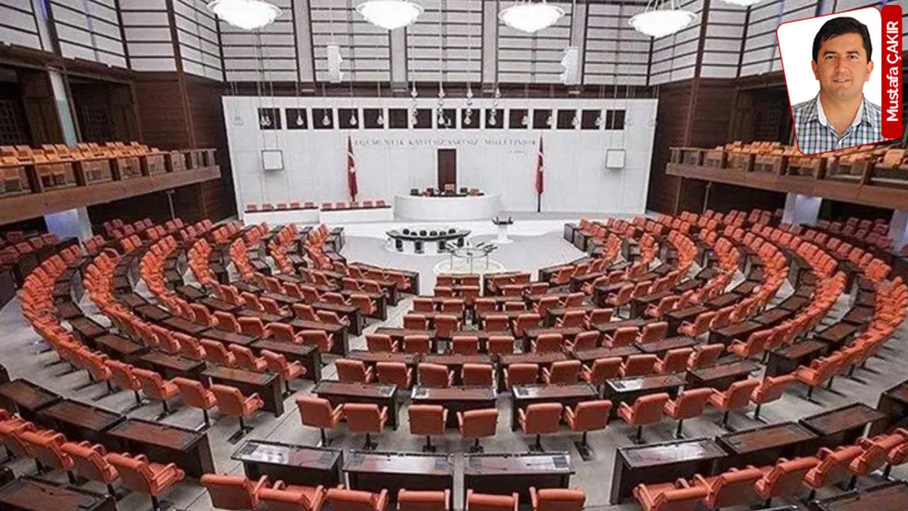 İktidar 2018 yılında 5 yıla indirdiği hizmet süresini, şimdi yeniden 10 yıla çıkarıyor: Atama sistemi ‘yap-boza’ döndü!