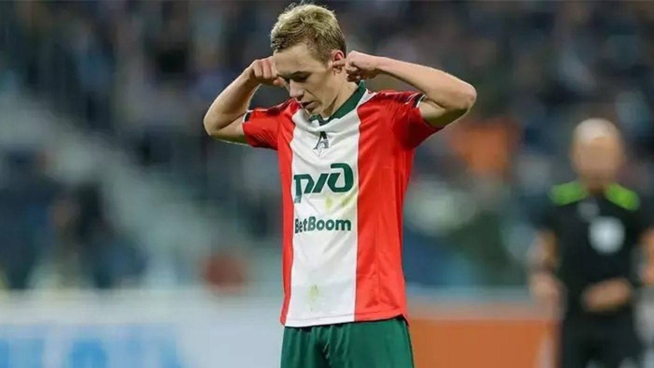 Aleksey Batrakov kimdir? Aleksey Batrakov Beşiktaş'a mı transfer oluyor? Aleksey Batrakov kaç yaşında, hangi takımlarda oynadı?
