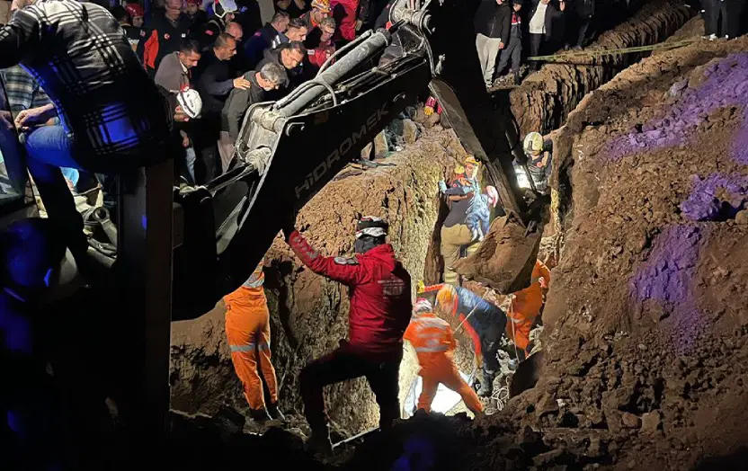 Bursa'da acı olay: 2 kardeş göçükte can verdi