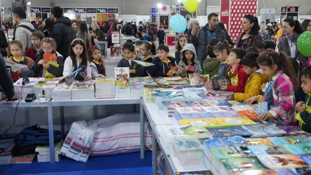 Edebiyatın kalbi Denizli Kitap Fuarı’nda atıyor