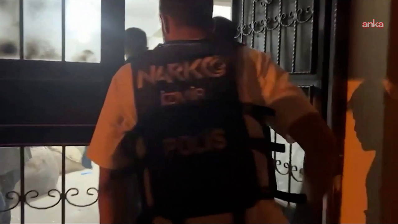 İzmir’de 'narkotik' operasyonu: Rekor sayıda sentetik ecza ele geçirdi
