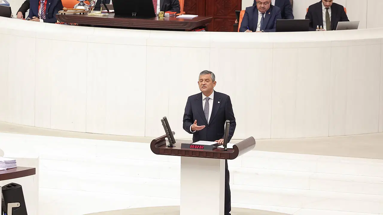 Meclis'te tarihi oturum! Özgür Özel'in 'çerçeve yasa' konuşmasının tam metni...