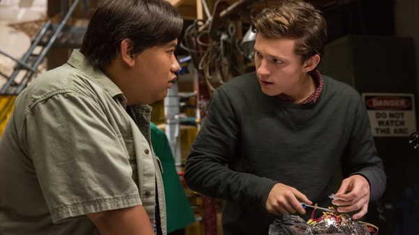 Örümcek-Adam: Eve Dönüş filminin konusu ne? Örümcek-Adam: Eve Dönüş filminin oyuncuları kim?