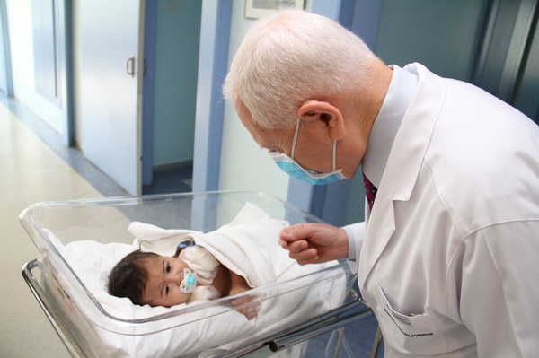 Haberal'dan bilim dünyasına 'savaş' tepkisi: Sessiz kalmayın!