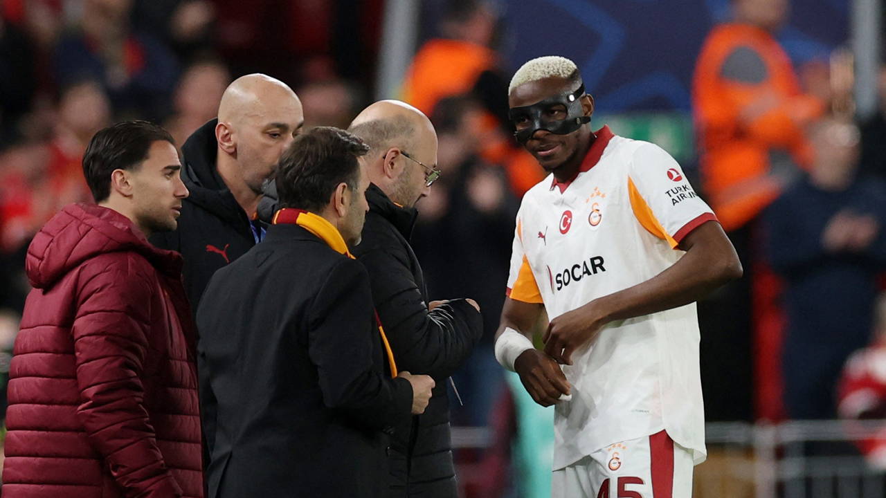 Galatasaray'da 2 sakatlık: Oyuna devam edemediler! 