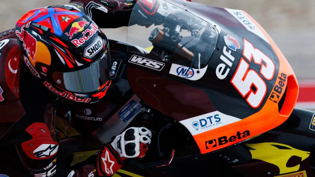 Milli motosikletçi Deniz Öncü ABD'de kaza yapmasına rağmen pes etmedi!