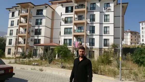 Depremzedenin ev hayali kabusa döndü: Aynı evin 6 kişiye daha satıldığını öğrendi