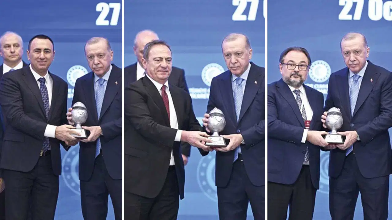 Erdoğan'ın elinden ödül aldılar... Bu müteahhitler bu listeye nasıl girdi?