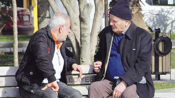 Yaşlılar Yoksullukla Savaşırken, Sağlıkları Tehlikede mi?