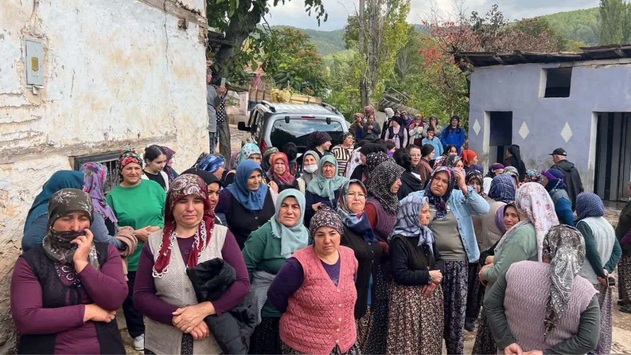 Uşak’ta maden isyanı: Köyümüzü teslim etmeyiz!