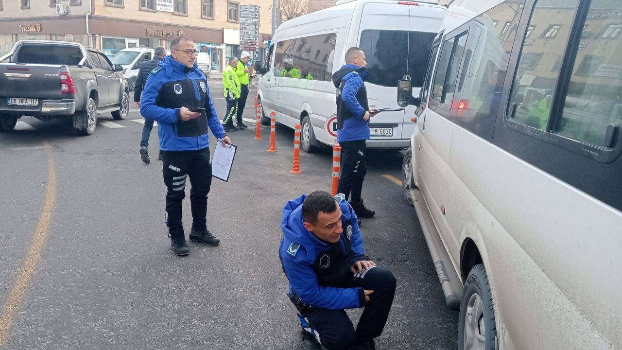 Ürgüp’te şehiriçi dolmuş ve servis araçlarına kapsamlı denetim