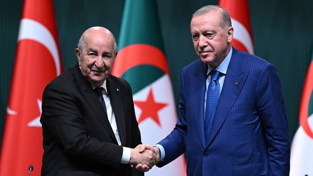 Erdoğan, Cezayirli mevkidaşı ile telefonda görüştü