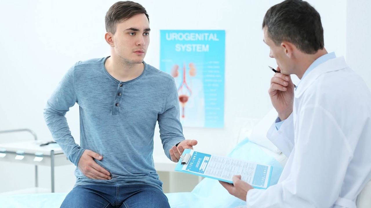 50 yaş üstündeki erkekler düzenli üroloji muayenesine gitmeli