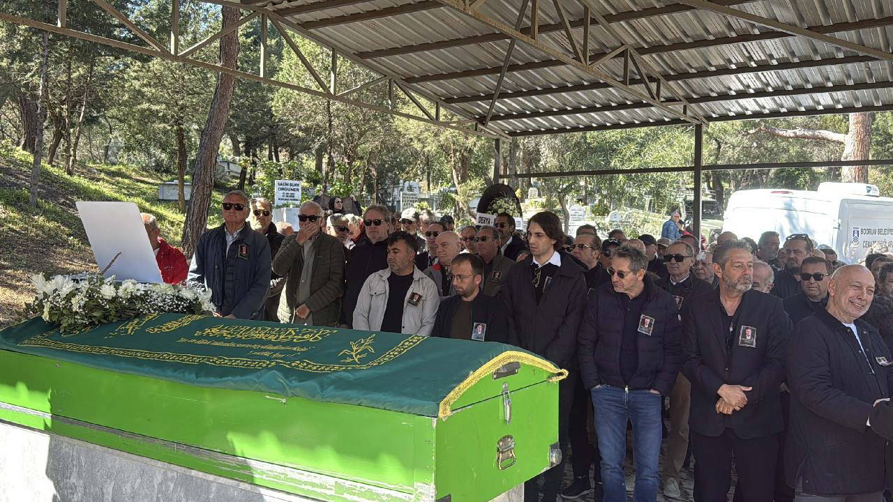 Beton mikser çarpmıştı... Ünlü iş insanı son yolculuğuna uğurlandı!