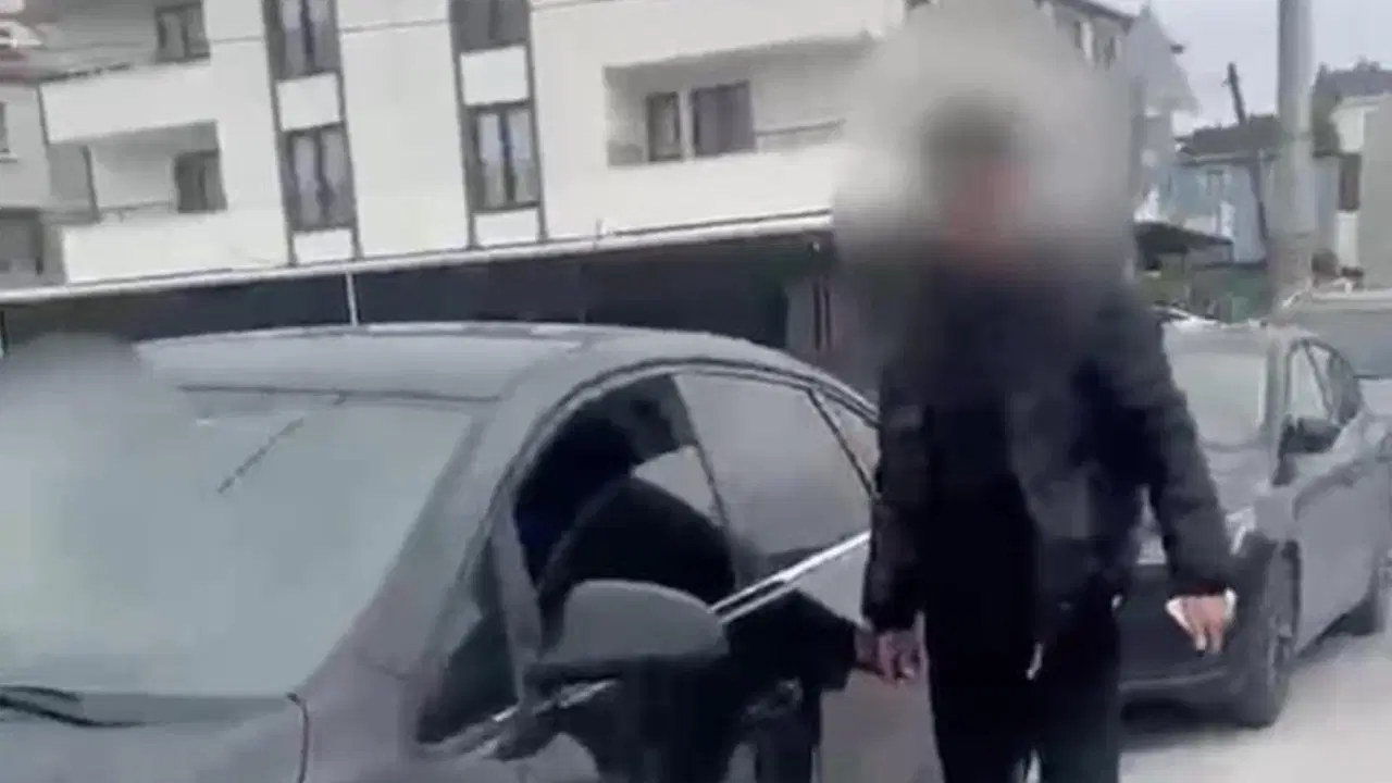 Bursa'da Sürücüye Cezayı Kesin! İzmaritler Tek Tek Temizlendi mi?