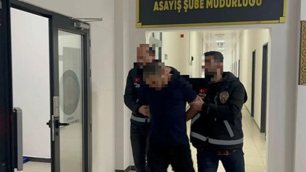Emekli polis memurunu evinin önünde yaralayan şüpheli tutuklandı