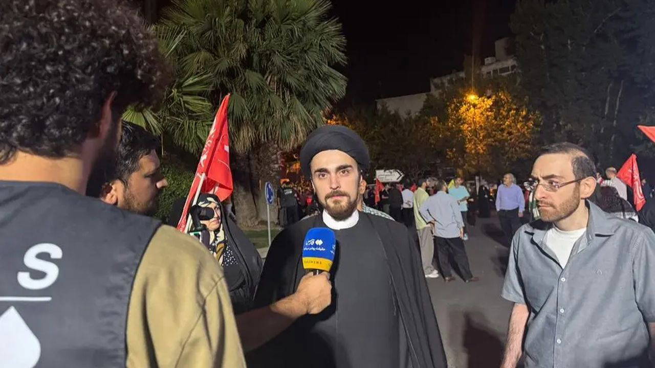 Humeyni’nin torunu Tahran'a geldi!