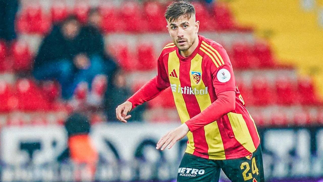 Dorukhan Toköz, Kayserispor'dan ayrıldığını açıkladı