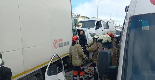 Bağcılar'da çekici dehşet saçtı: Çok sayıda yaralı var
