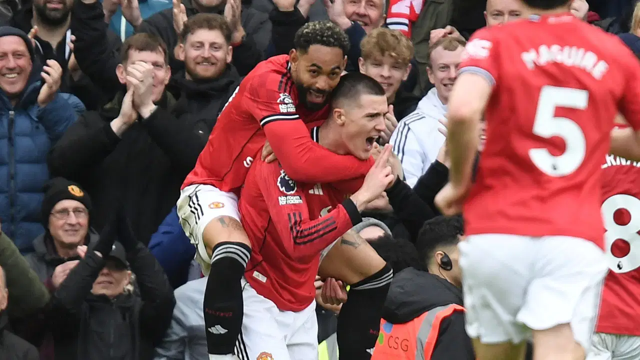 Bruno Fernandes rekor kırdı: Manchester United, Aston Villa'yı devirdi!