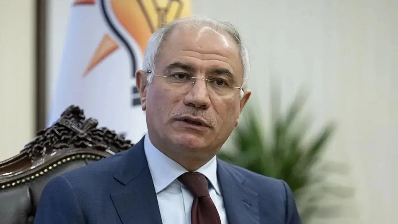 AKP'li Efkan Ala anket paylaştı: 'Vatandaş şunu söylüyor...'