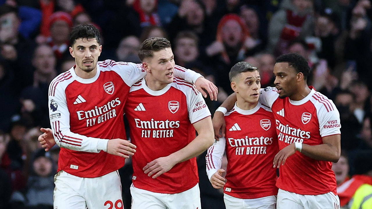 Arsenal evinde Sunderland'i rahat geçti!