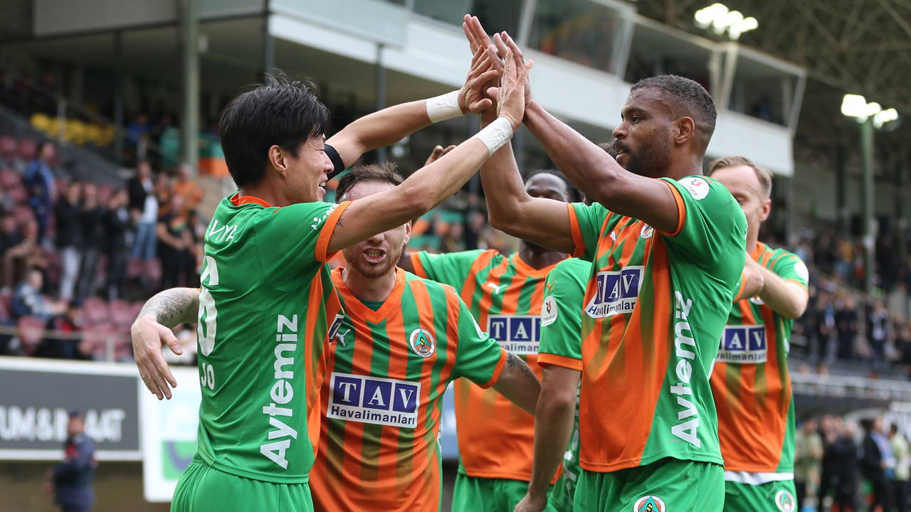 Alanyaspor galibiyet hasretini 5 golle sonlandırdı! 