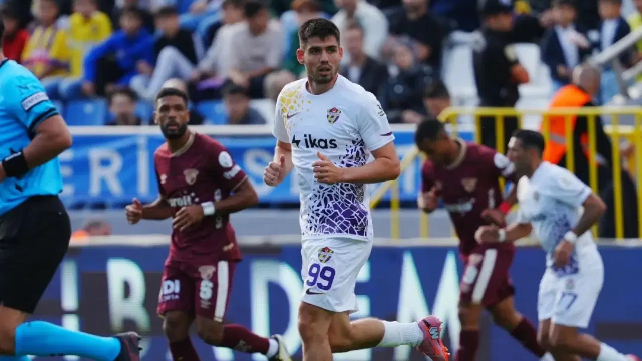 Süper Lig ekibinde bir ayrılık daha!