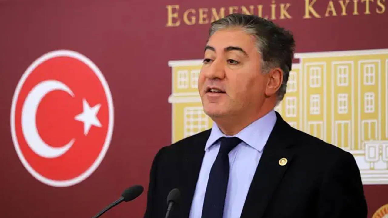 Murat Emir: İktidar yangınla mücadeleyi değil makam uçağını, lüks araçları tercih etti!