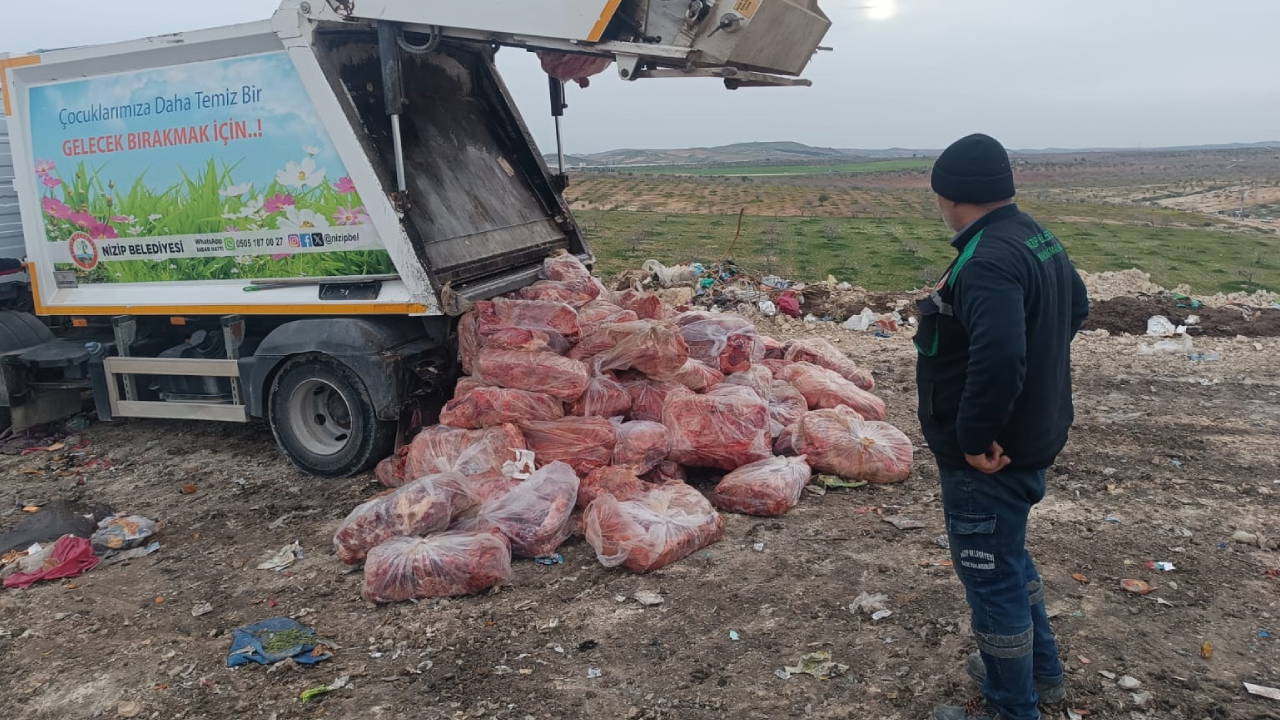 Uygunsuz koşullarda taşınan tonlarca sakatat imha edildi