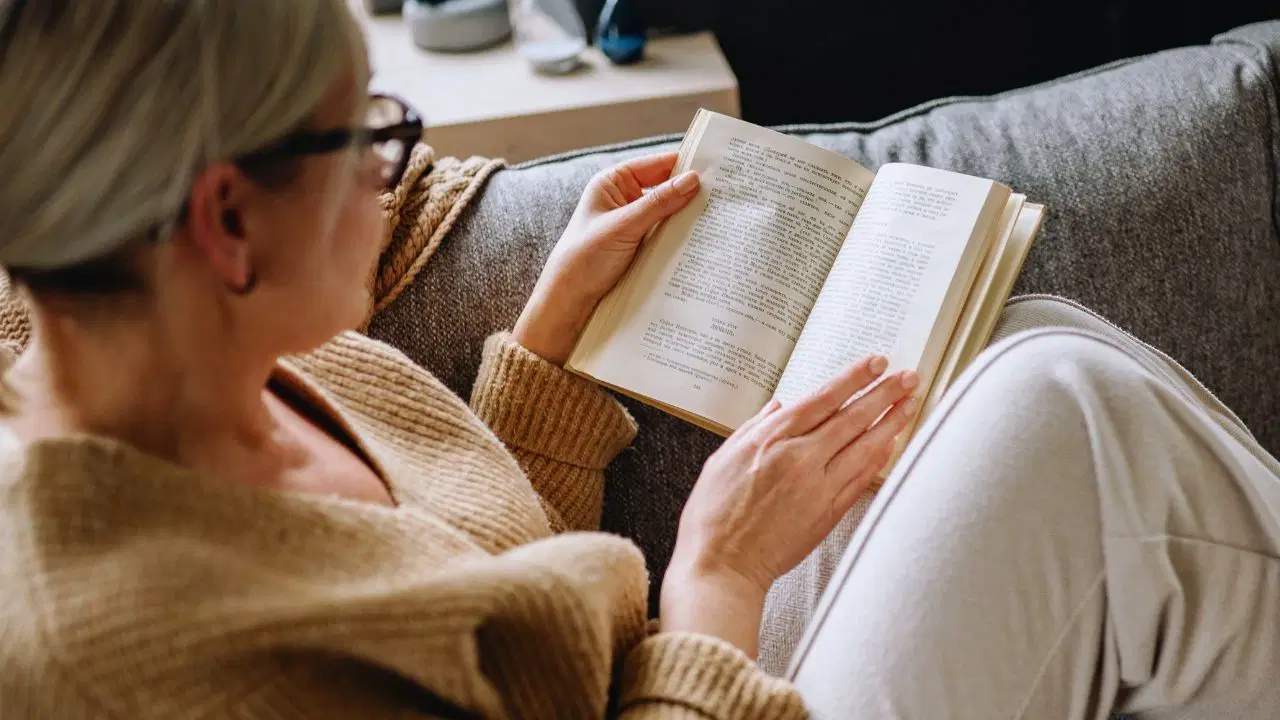 Yeni araştırma, kitap okumanın Alzheimer riskini azalttığını ortaya çıkarttı
