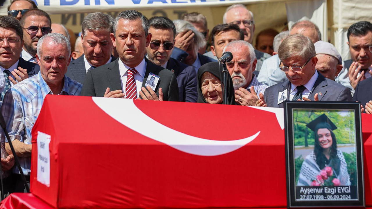 Özgür Özel, Ayşenur Ezgi Eygi'yi andı