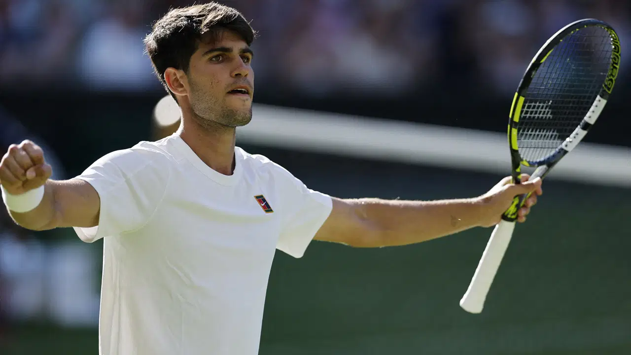 Wimbledon'da Carlos Alcaraz ile Naomi Osaka ilk turda sürprize izin vermedi!