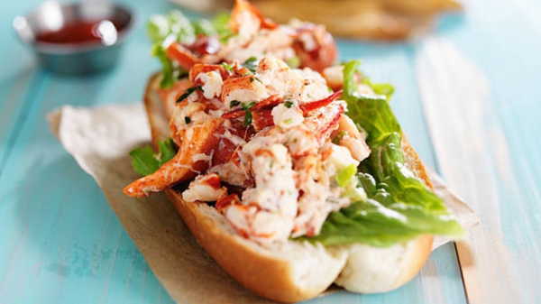 Denizden gelen en leziz sandviç: MasterChef lobster roll tarifi